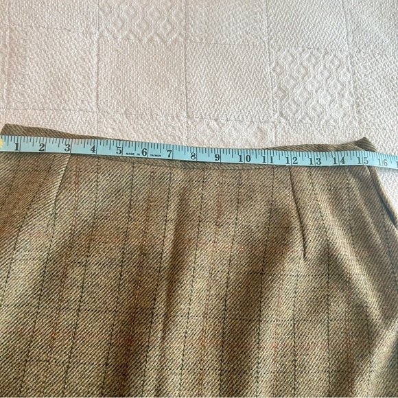 Vintage 70s Wool A-Line Skirt: Tan Brown Menswear Check, Size Medium - Picture 14 of 16